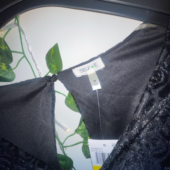 NEW🖤 Self Esteem black Velvet Cropped Sweater. - Picture 5 of 6